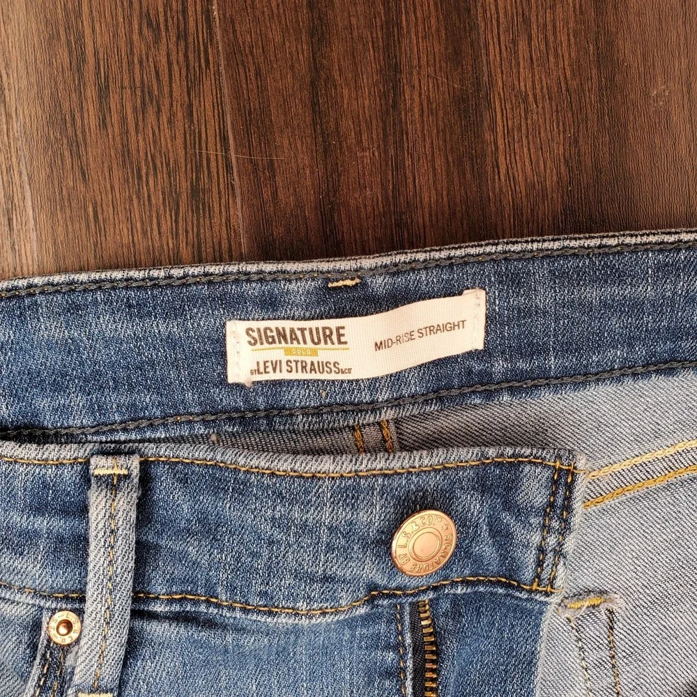 Levi's Signature Gold Mid-rise Straight Men's 31x34 Classic Blue Jeans Med-wash